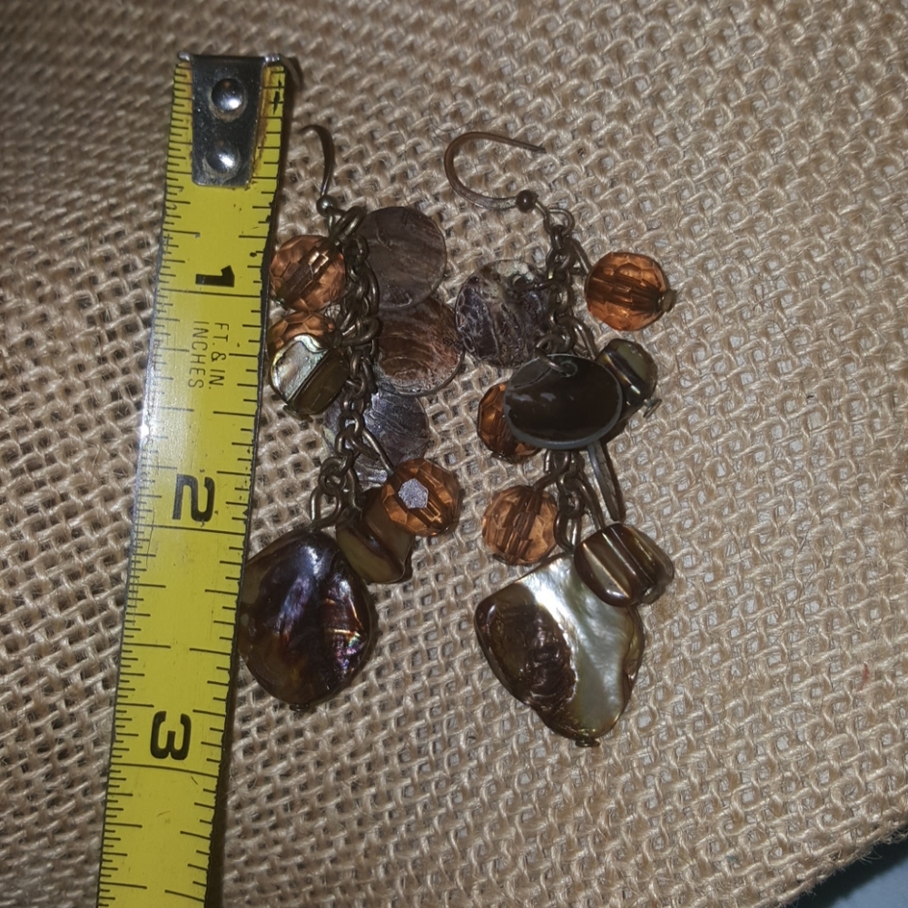 Shell Earrings - Picture 4 of 4